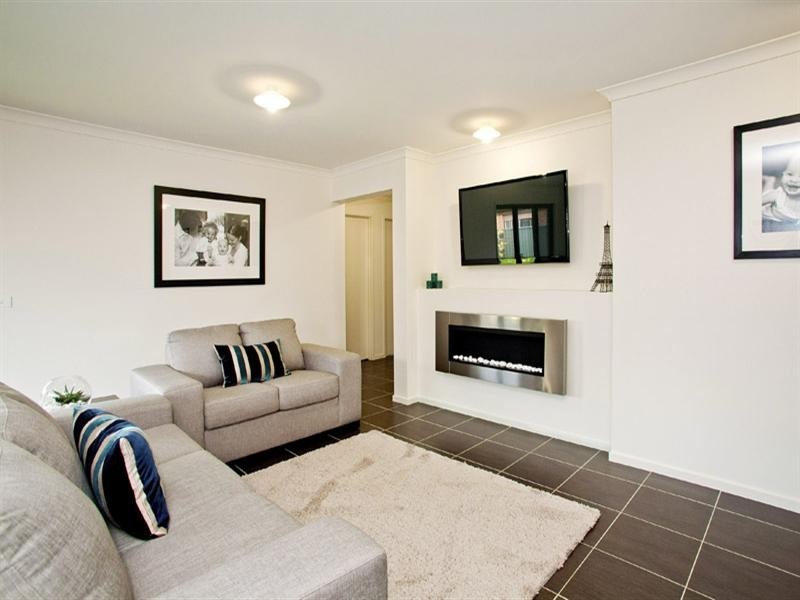 11 Moorhen Drive, Lara VIC 3212