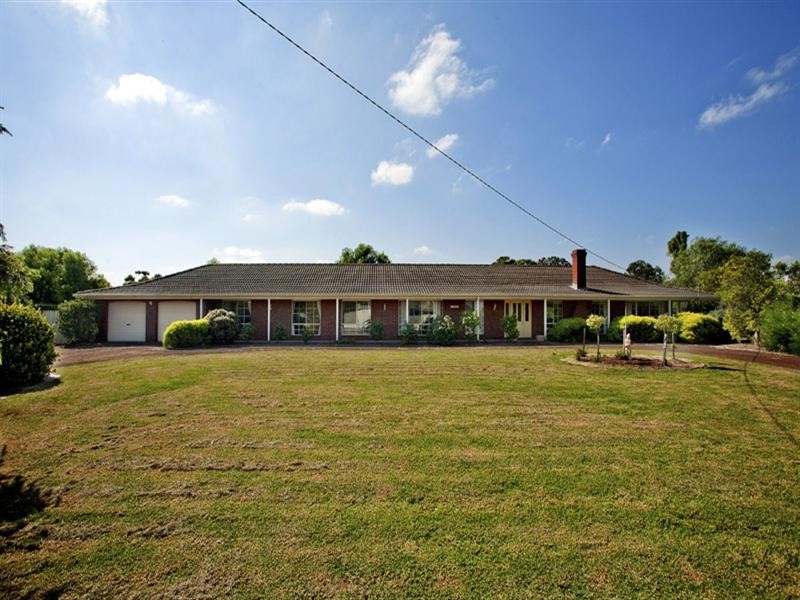 8 McAdam Court, Lara VIC 3212