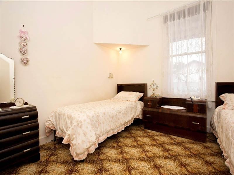 32 River Street, Little River VIC 3211