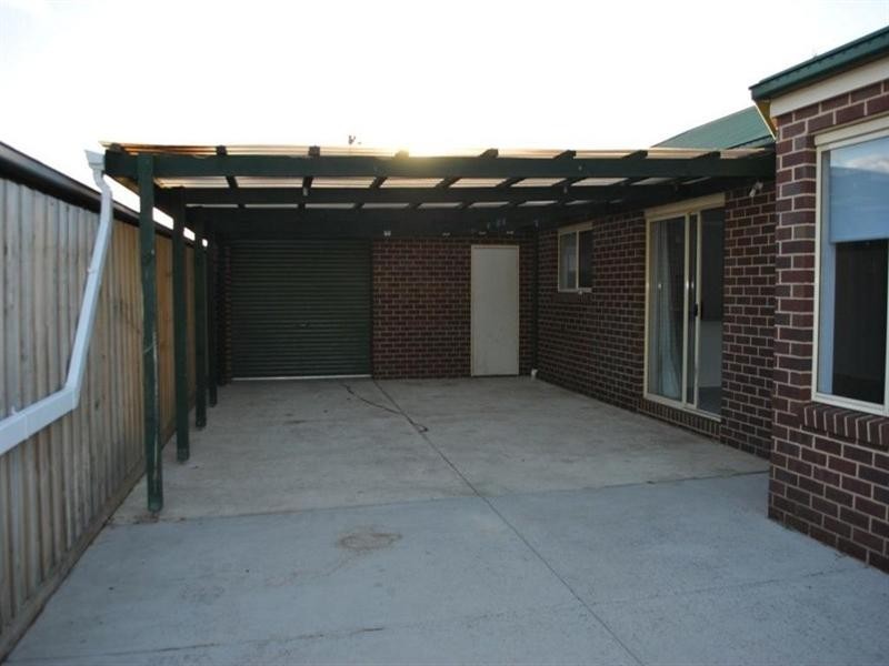 12 Moreland Avenue, Corio VIC 3214