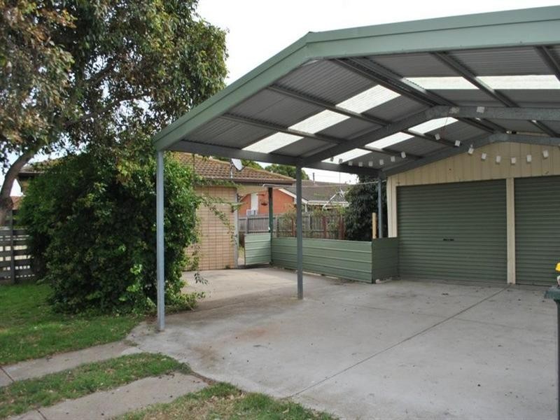 9 Fairbairn Drive, Corio VIC 3214