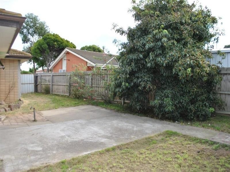 9 Fairbairn Drive, Corio VIC 3214