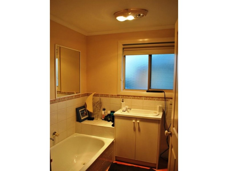 2/99 Cox Road, Corio VIC 3214