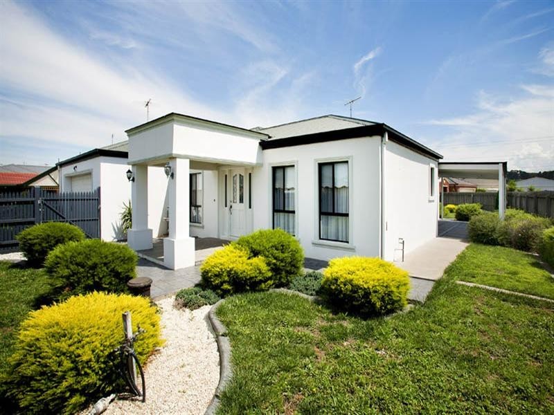 3 Thornton Close, Lovely Banks VIC 3221