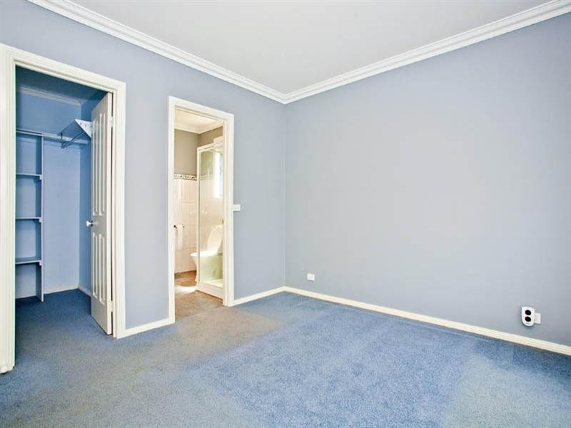 3 Thornton Close, Lovely Banks VIC 3221