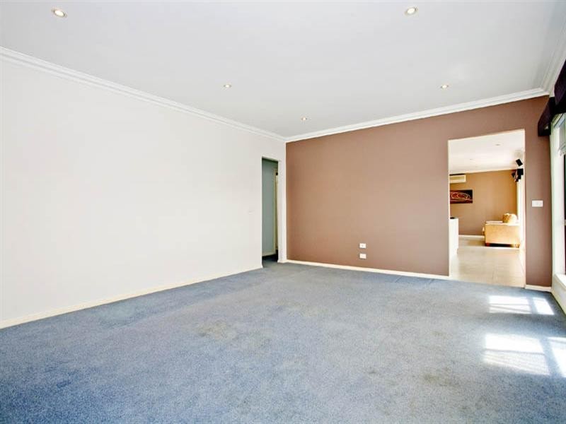 3 Thornton Close, Lovely Banks VIC 3221