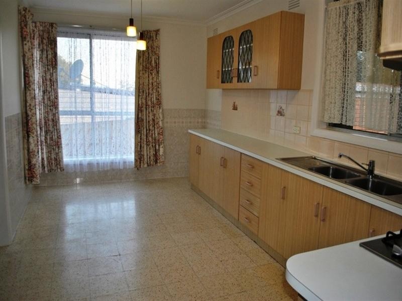 7 Downie Crescent, Hamlyn Heights VIC 3215