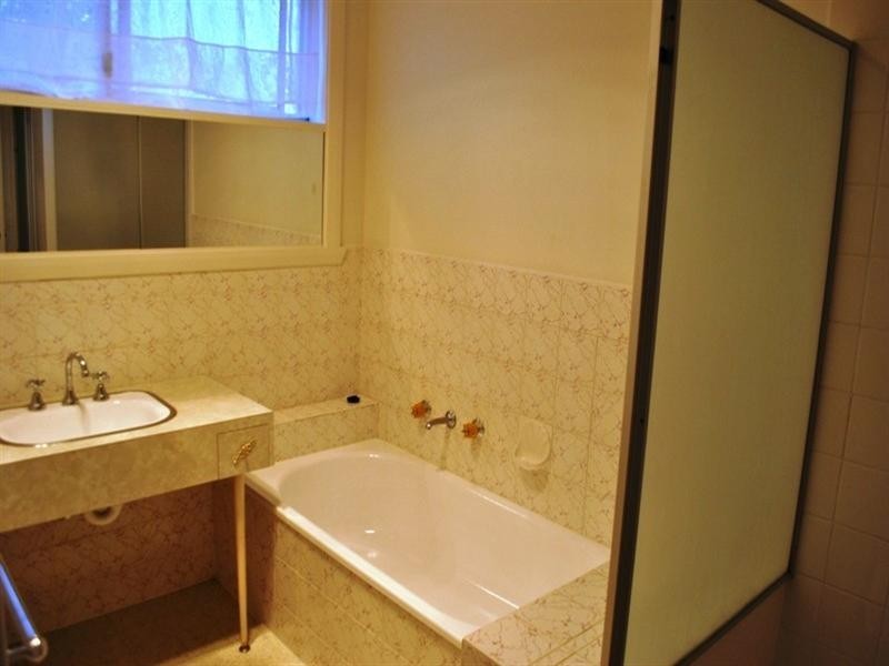 7 Downie Crescent, Hamlyn Heights VIC 3215