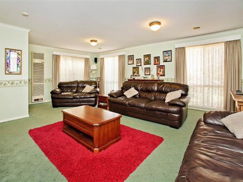 21 Henderson Drive, Lara VIC 3212