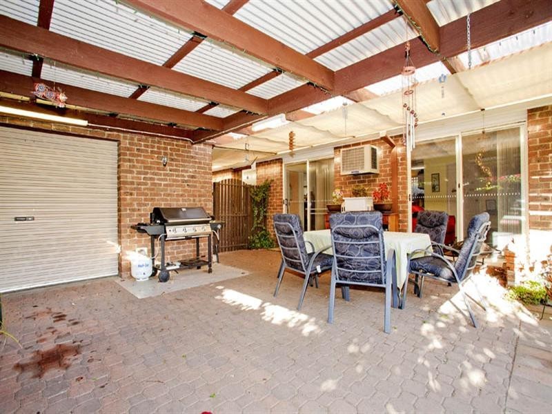 21 Henderson Drive, Lara VIC 3212