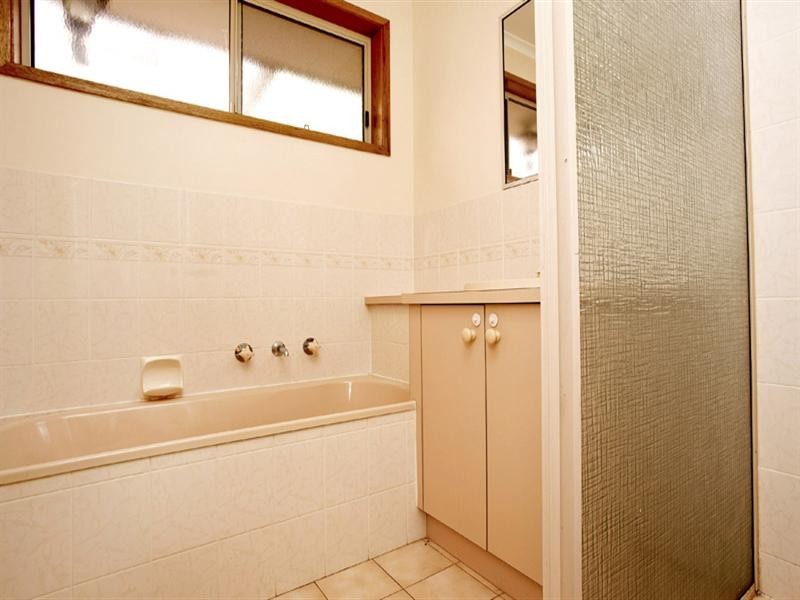 28 Richard Drive, Lara VIC 3212