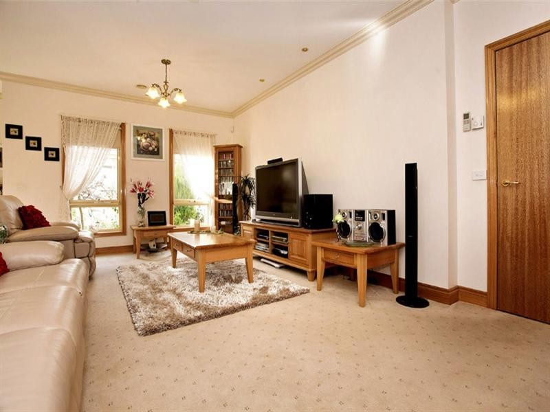 8 Maria Court, Lara VIC 3212