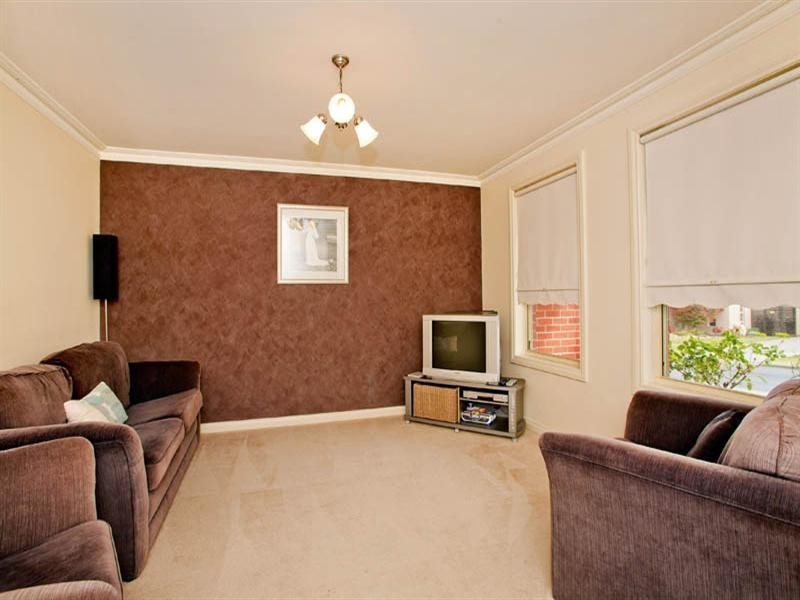 6 Cumberland Drive, Lara VIC 3212