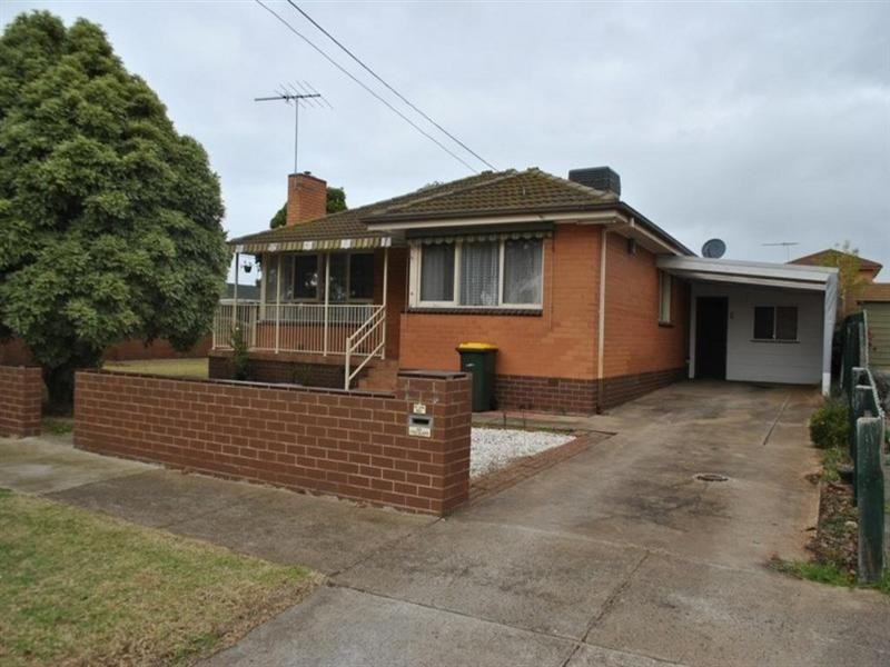 16 Fiona Avenue, Corio VIC 3214