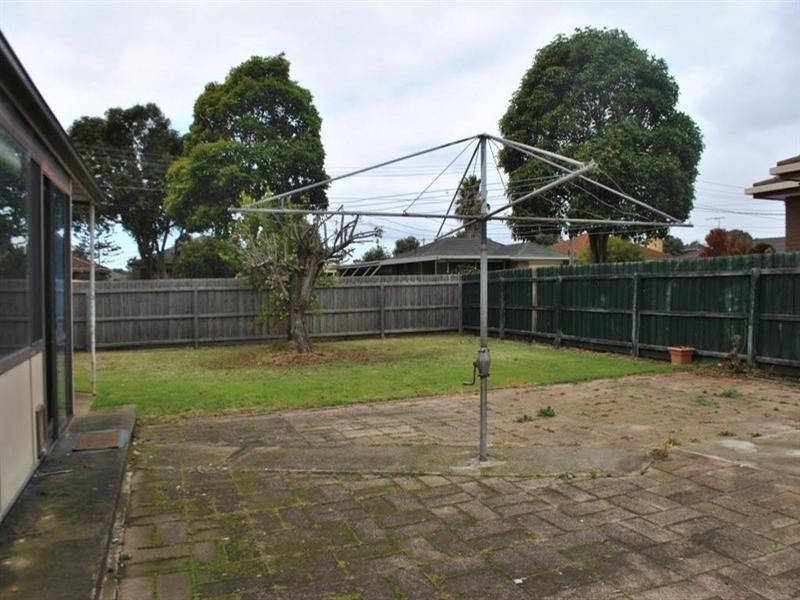 16 Fiona Avenue, Corio VIC 3214