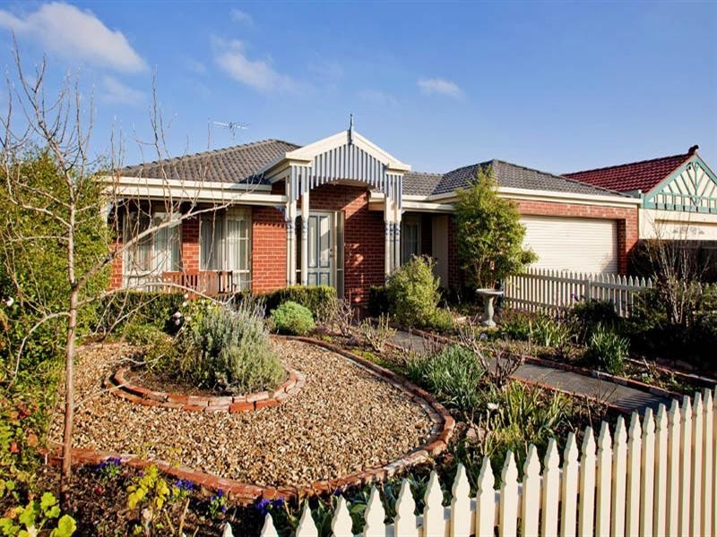 16 Brownlow Court, Lara VIC 3212