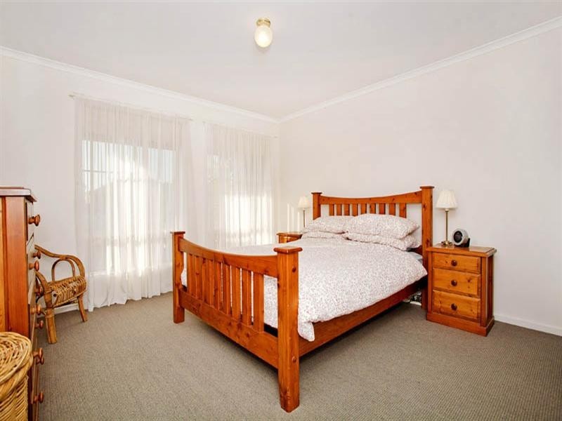 16 Brownlow Court, Lara VIC 3212