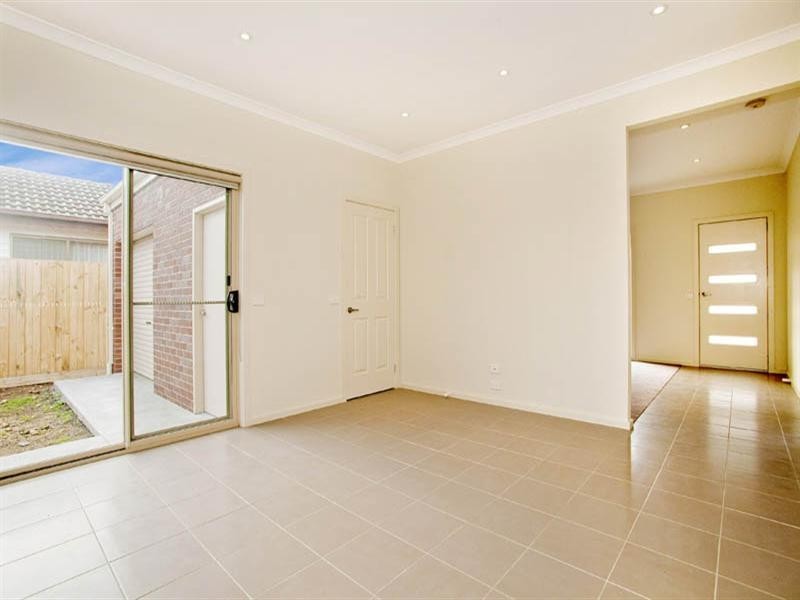 1/10 Florence Street, Lara VIC 3212