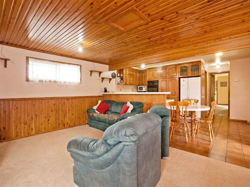 6 Ozone Crescent, Bell Park VIC 3215