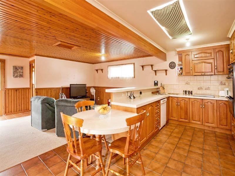 6 Ozone Crescent, Bell Park VIC 3215