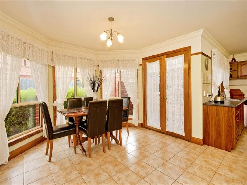 34 Lara Boulevard, Lara VIC 3212