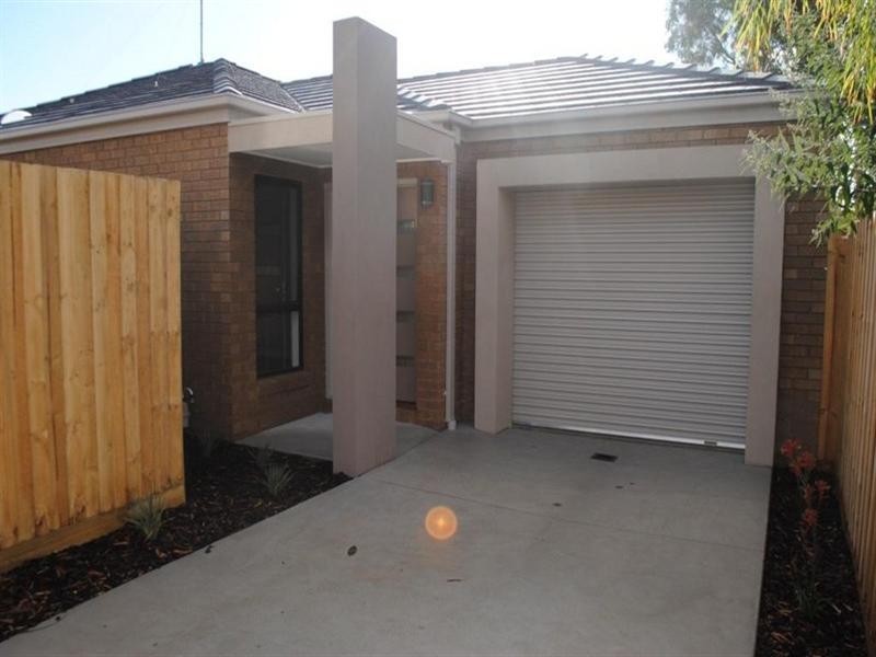 3/154 Church Street, Hamlyn Heights VIC 3215