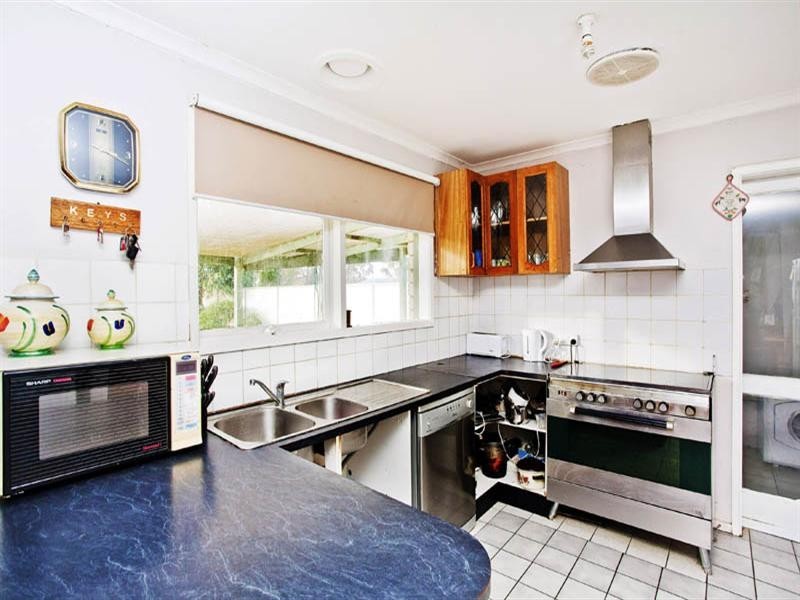 6 Smeaton Close, Lara VIC 3212