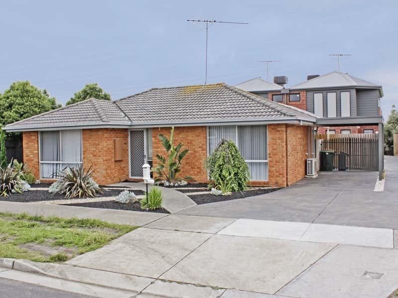 1/10 Greenville Drive, Grovedale VIC 3216