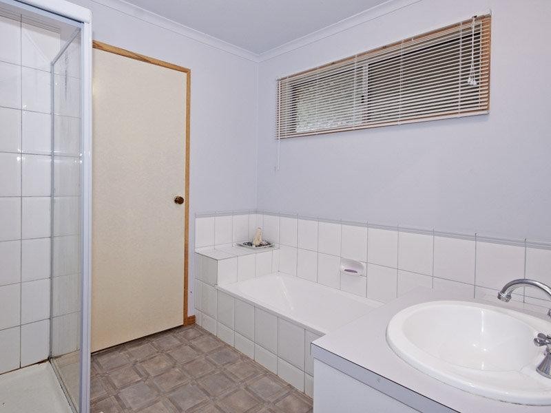 1/10 Greenville Drive, Grovedale VIC 3216