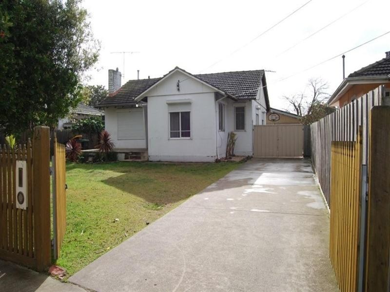 14 Fronsac Avenue, Corio VIC 3214