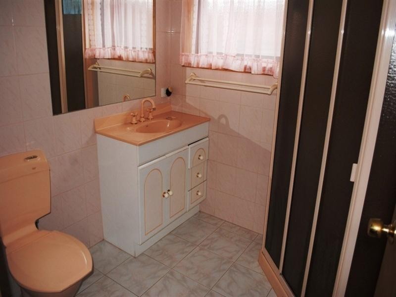 2 Walsh Grove, North Geelong VIC 3215