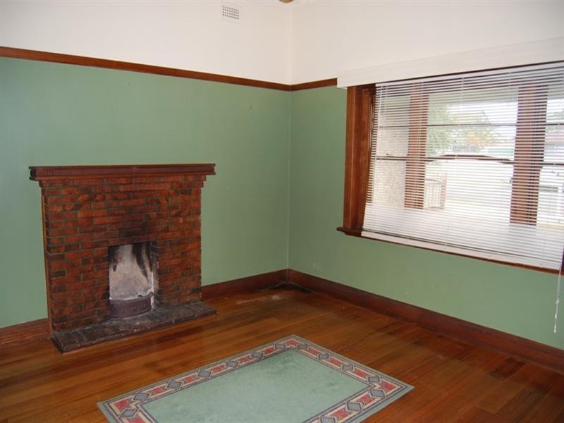 17 Seabeach Parade, North Shore VIC 3214