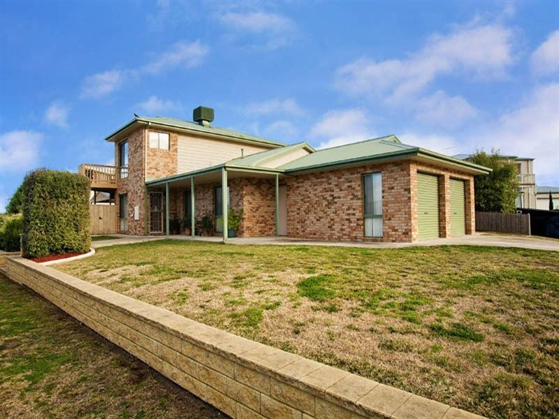 4 Mungari Court, Lara VIC 3212