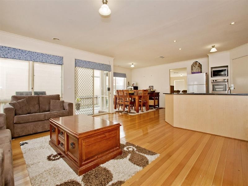 15 Keen Place, Lara VIC 3212