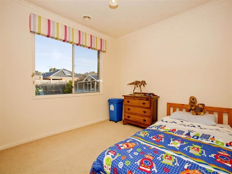 15 Keen Place, Lara VIC 3212