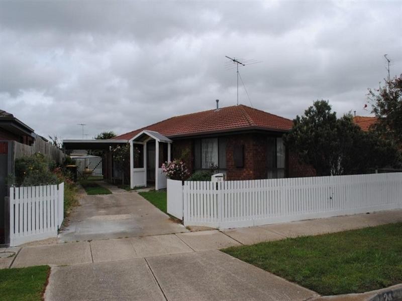 24 Meadenhall Drive, St Albans Park VIC 3219