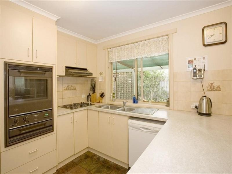 8 Christensen Court, Lara VIC 3212