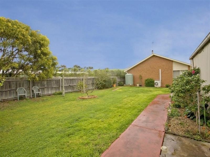 8 Christensen Court, Lara VIC 3212