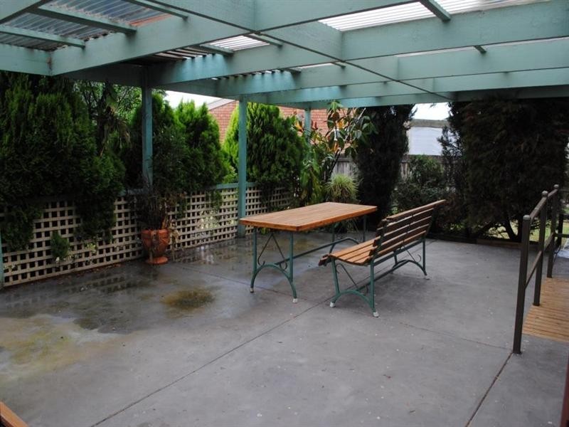 6 Caramut Court, Corio VIC 3214