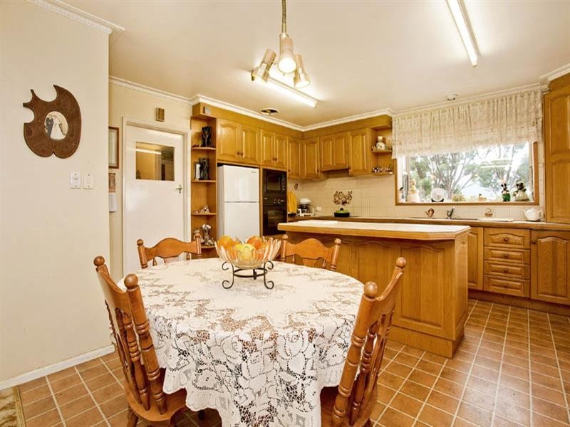 395 Forest Road North, Lara VIC 3212