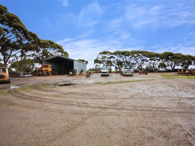 395 Forest Road North, Lara VIC 3212