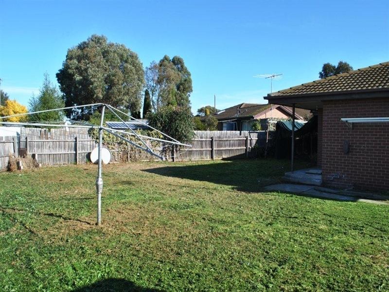 6 Leonis Court, Corio VIC 3214