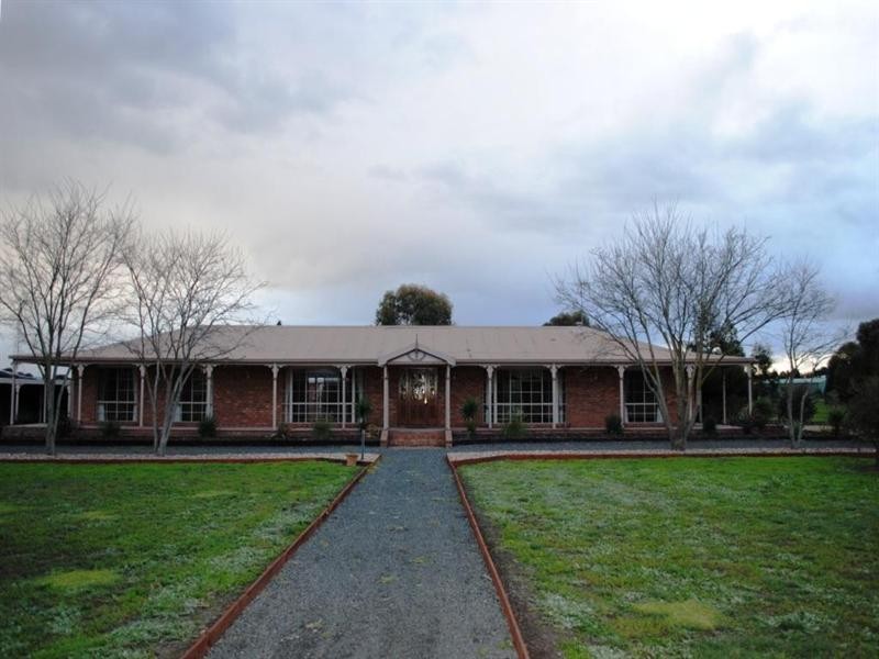 11 Cuddihy Court, Lovely Banks VIC 3221