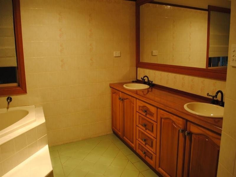 11 Cuddihy Court, Lovely Banks VIC 3221