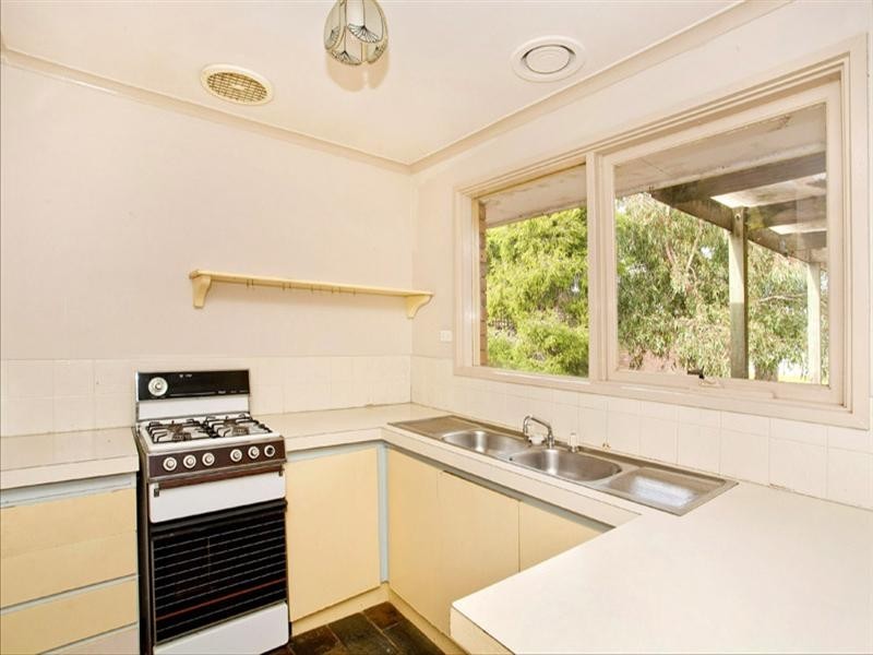 22 Kyema Drive, Lara VIC 3212