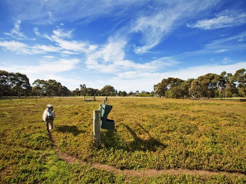 270 Flinders Avenue, Lara VIC 3212