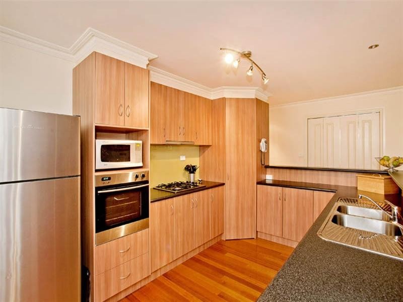 6 Cumberland Drive, Lara VIC 3212