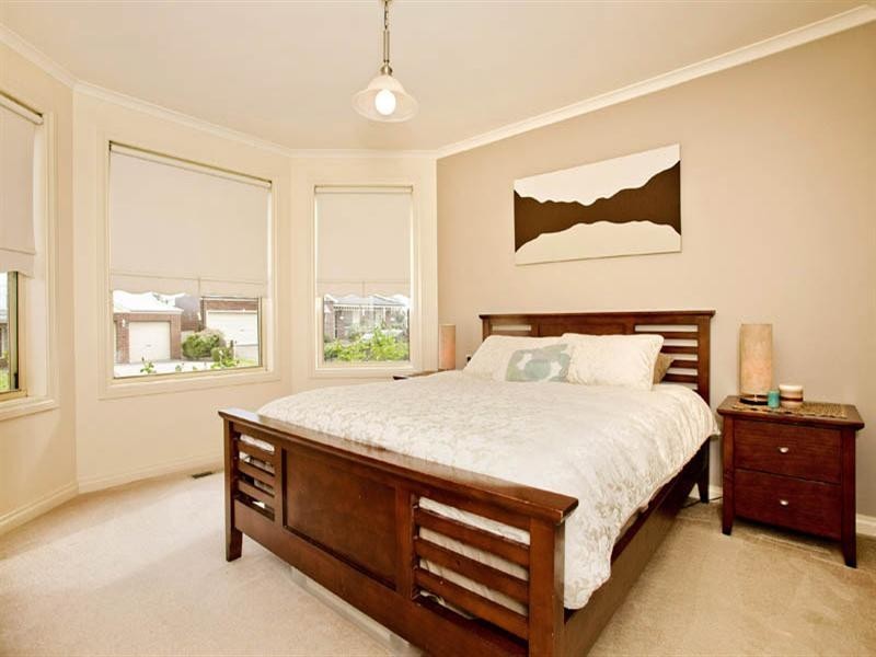 6 Cumberland Drive, Lara VIC 3212