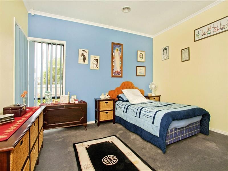 16 Cormican Place, Lovely Banks VIC 3221