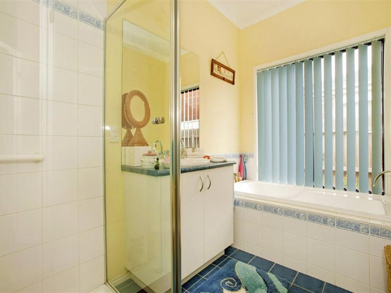 16 Cormican Place, Lovely Banks VIC 3221